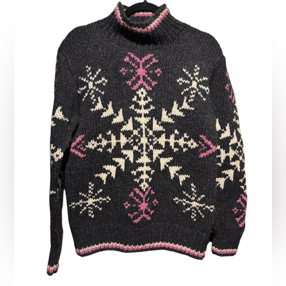 Woolrich sweater size small